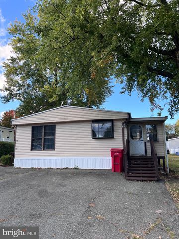 $96,900 | 70 Mansfield Drive | Longswamp Township - Berks County