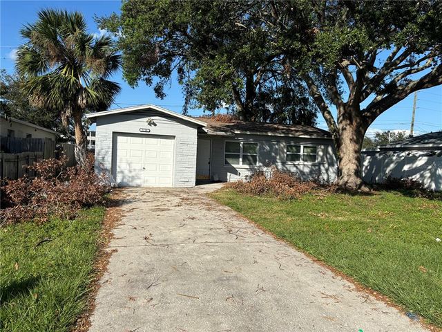 $229,900 | 5739 Dartmouth Avenue North | Live Oak