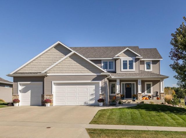 $649,900 | 1882 Kerry Drive Northeast | Silver Creek