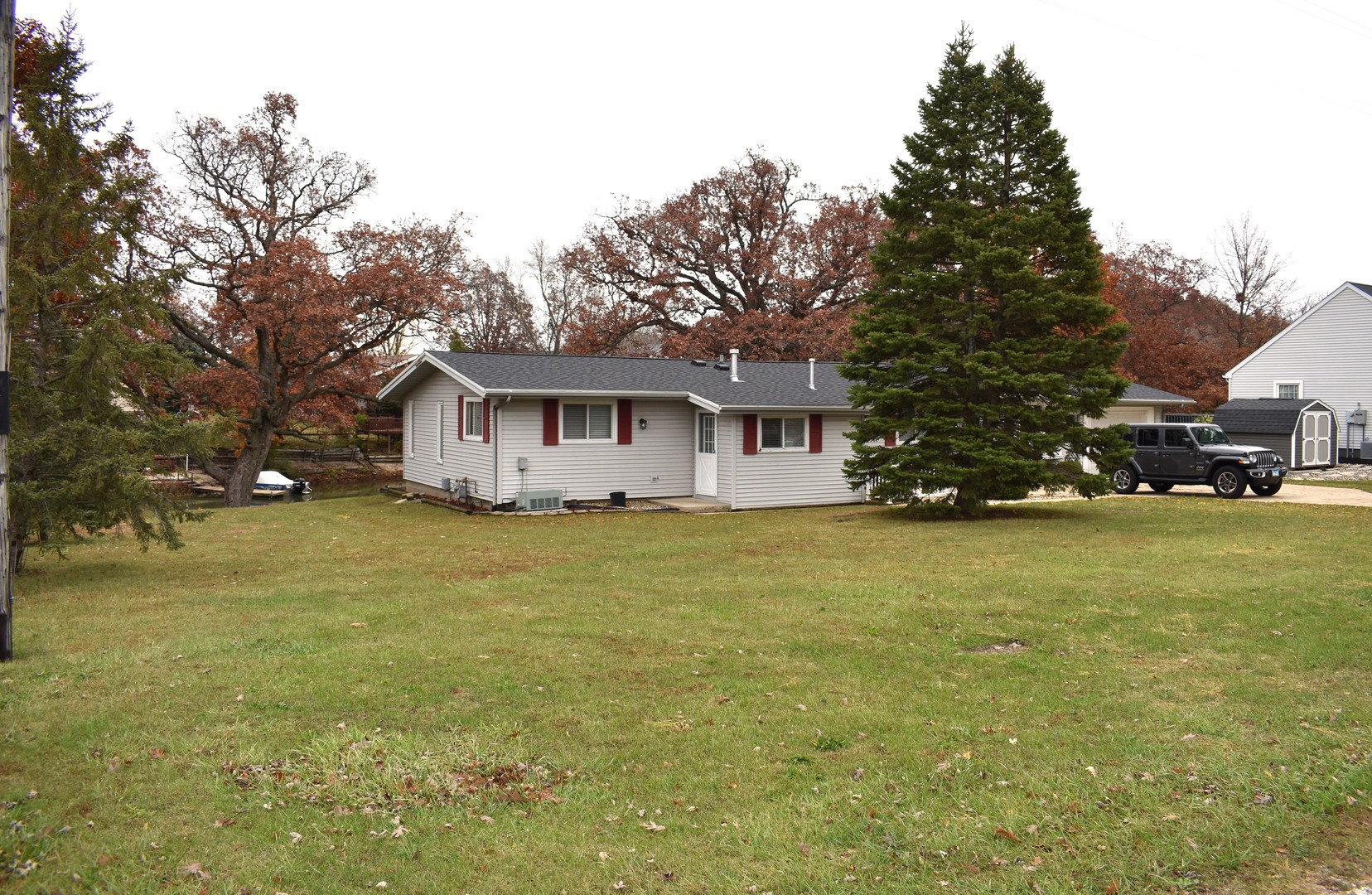 a front view of house with yard