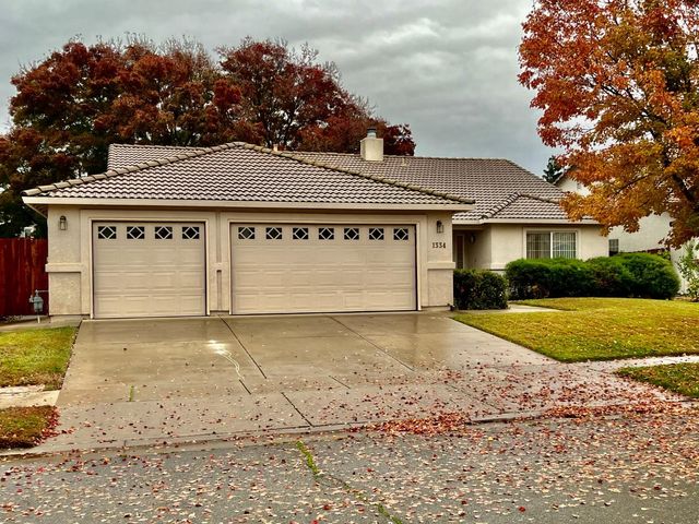 $499,900 | 1334 Jodi Drive | Yuba City