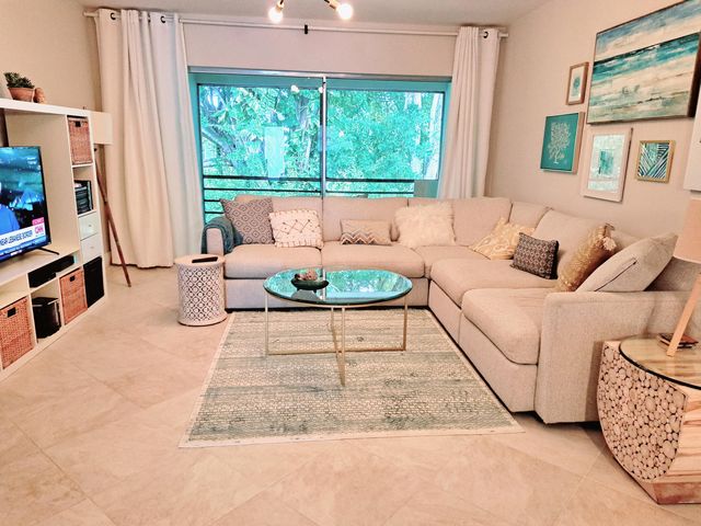 $2,000 | 2740 Southwest 22nd Avenue, Unit 1604 | Delray Beach