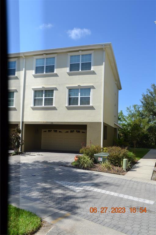 a front view of house with yard