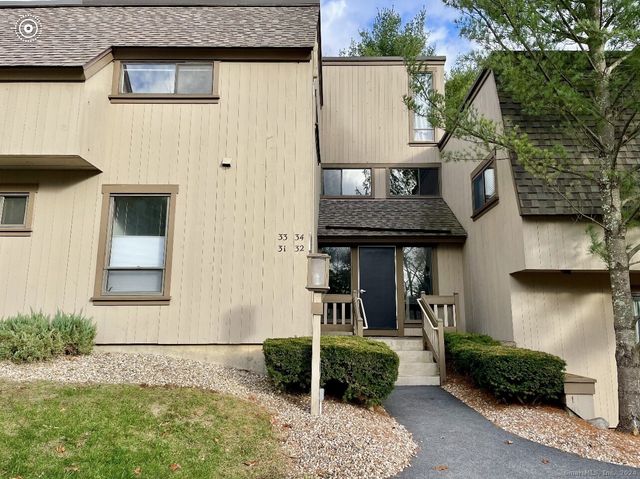 $289,900 | 33 Mallard Drive, Unit 33 | Farmington