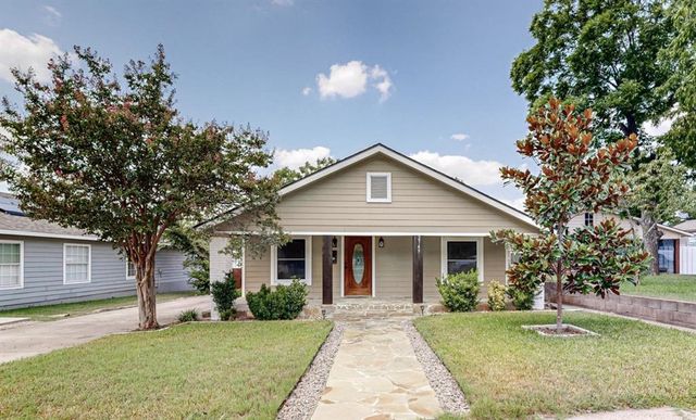 $334,900 | 2749 Gladstone Drive | North Oak Cliff