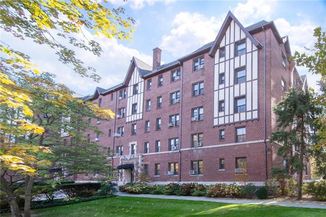 $3,325 | 620-622 Pelhamdale Avenue, Unit B2 | Pelham Manor