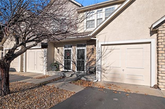 $339,000 | 14025 West 112th Terrace | Olathe