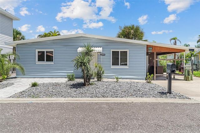 $330,000 | 18053 2nd Street East | Redington Shores