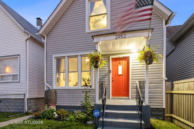 $650,000 | 2952 North Elston Avenue | Avondale