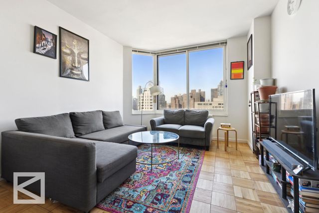 $4,095 | 1775 York Avenue, Unit 30D | Upper East Side