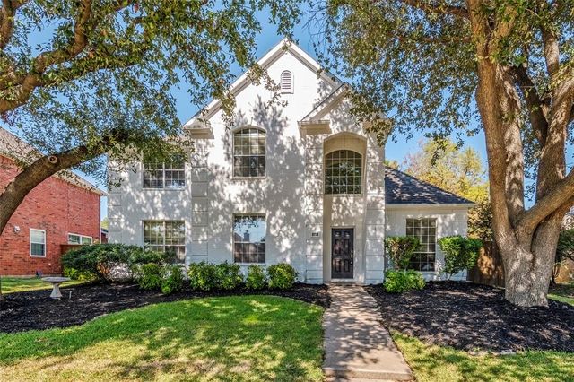 $639,000 | 2713 Summit View Drive | Plano