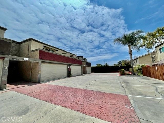 $3,795 | 17181 Elm Lane, Unit 6 | West Huntington Beach