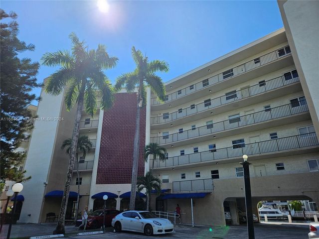 $2,000 | 3948 Northeast 169th Street, Unit 505 | Eastern Shores