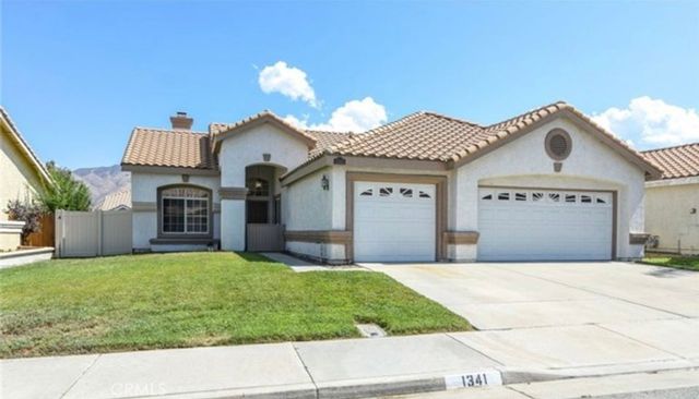 $2,800 | 1341 Ave Floribunda | Rose Ranch