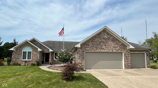 $385,900 | 1114 Waterford Drive | Washington Township - Hendricks County