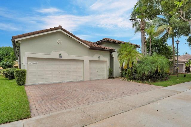 $960,000 | 3500 Southwest 144th Avenue | Windsor Palms