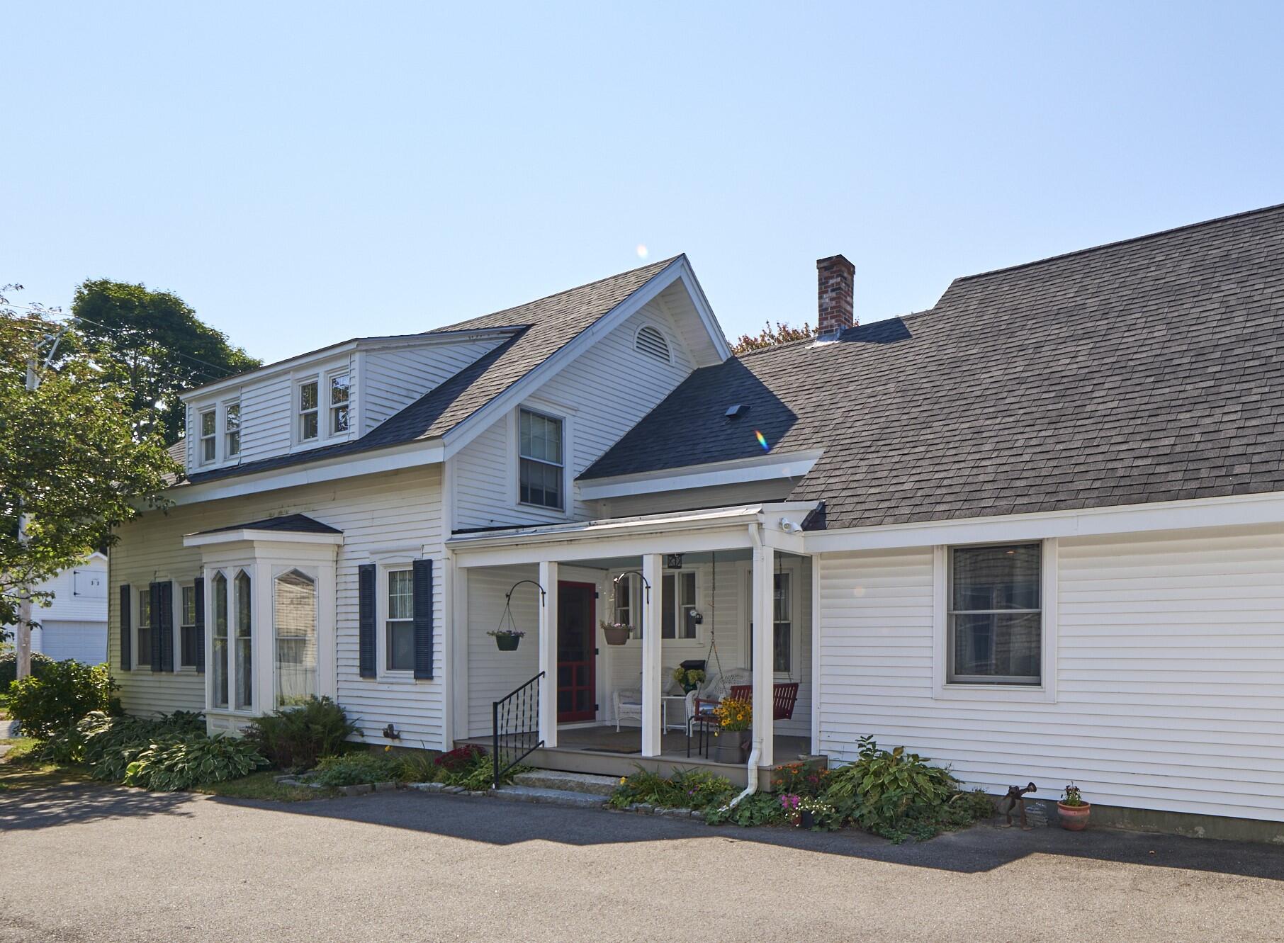 51 Masonic Street -Kitchen porch