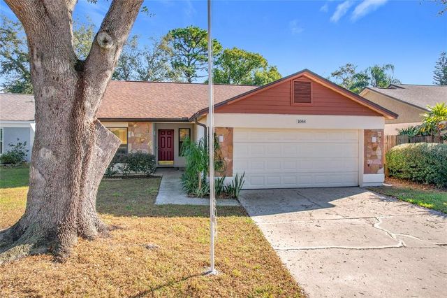 $405,900 | 1044 Abell Circle | Alafaya Woods