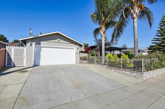 $975,000 | 2086 Palm Beach Way | East San Jose