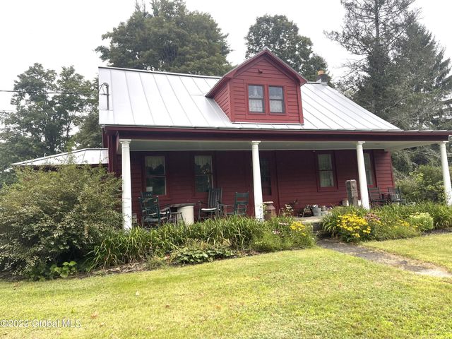 $2,400 | 81 Plank Road | Greenfield