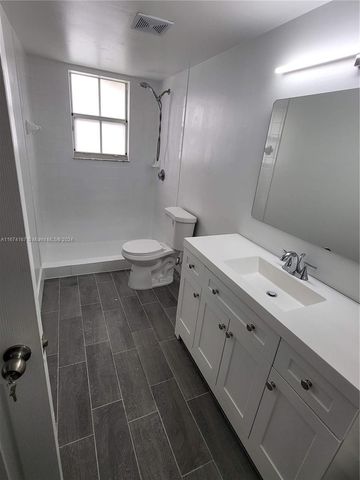 $2,200 | 2280 East Preserve Way, Unit 301 | Miramar