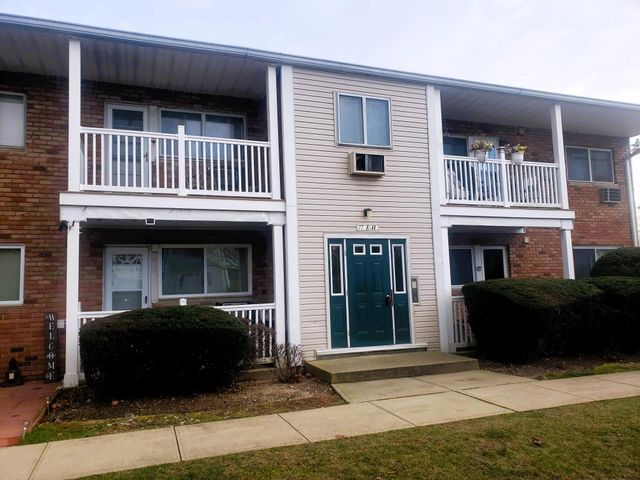 $280,000 | 77 Adams Road, Unit E1 | Central Islip