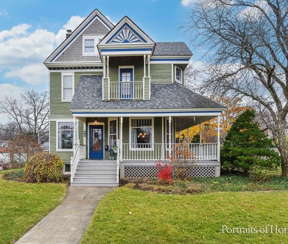 $415,900 | 405 Arbor Avenue | West Chicago