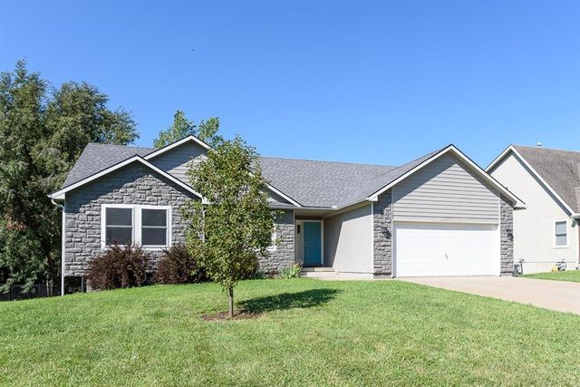 $349,950 | 2208 Hidden Valley Drive | Stonecreek