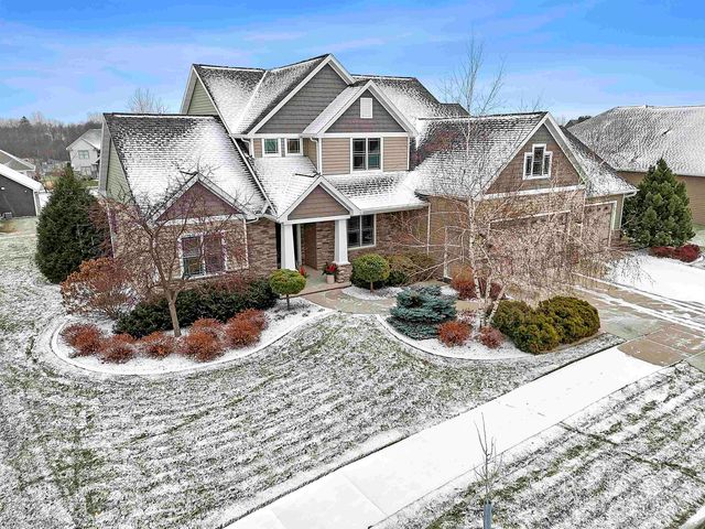 $715,000 | 6622 North Kurey Drive | Appleton