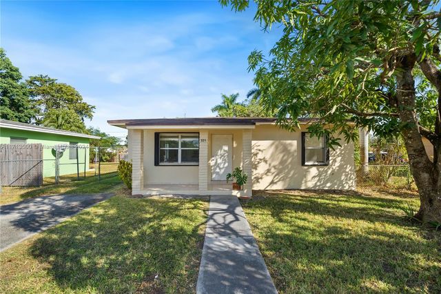 $324,500 | 305 Northwest 7th Avenue | Northwest Homestead