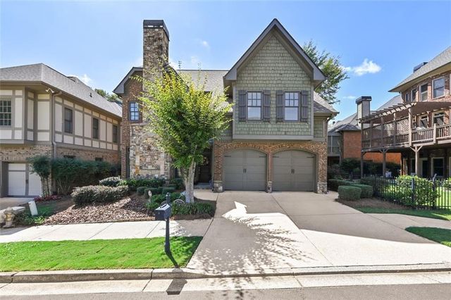 $969,900 | 4743 Lakeway Place | Alpharetta