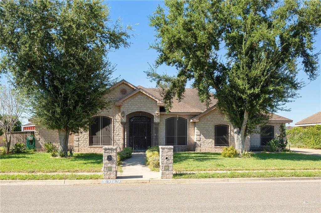 View of front of house with a front yard