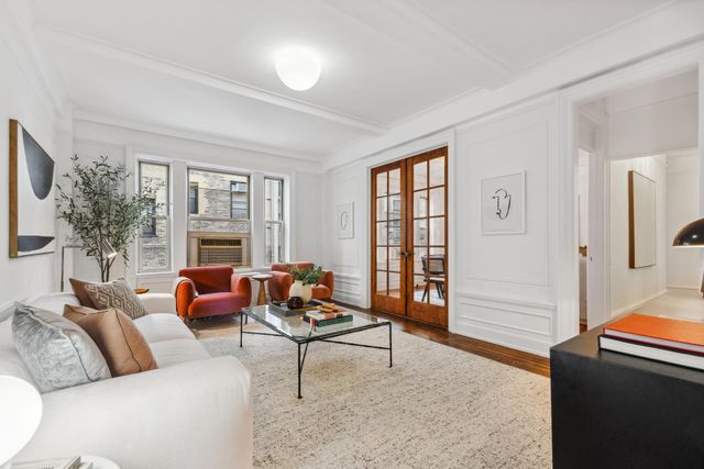 $995,000 | 160 West 87th Street, Unit 7B | Upper West Side