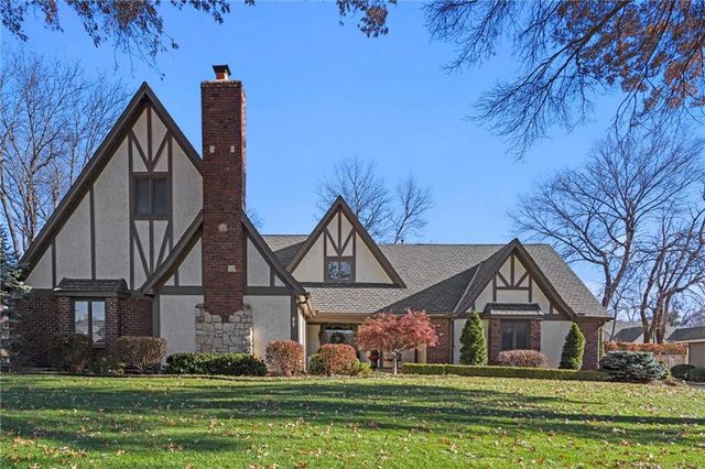 $1,150,000 | 10303 Howe Lane | Shawnee Mission