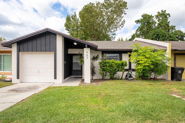 $299,990 | 962 Oropesa Avenue | Engelwood Park