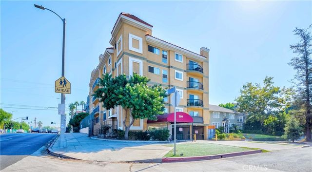 $7,900,000 | 300 South Westmoreland Avenue | Mid-Wilshire