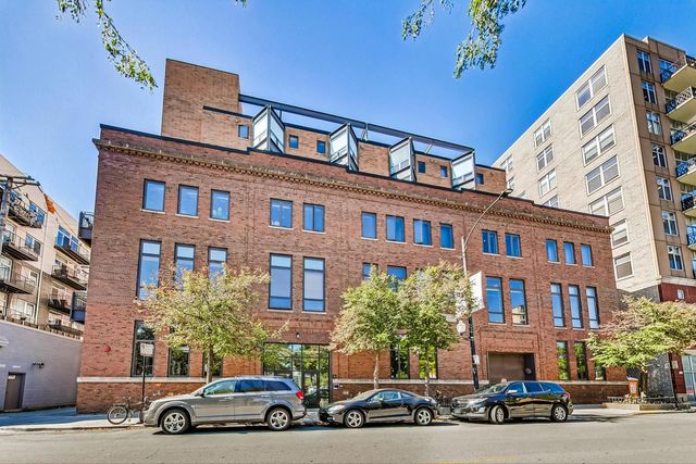 $420,000 | 222 South Racine Avenue, Unit 302 | West Loop