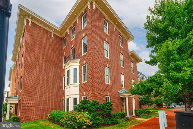 $1,699,000 | 610 East Custis Avenue | Potomac Yard