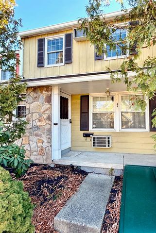 $279,900 | 274 Hooker Avenue, Unit A4 | Poughkeepsie