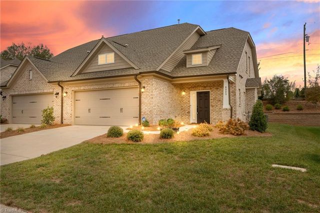 $425,000 | 6823 Magnolia Pk Court | Clemmons