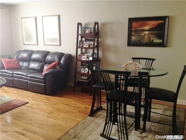 a view of a livingroom and dining room