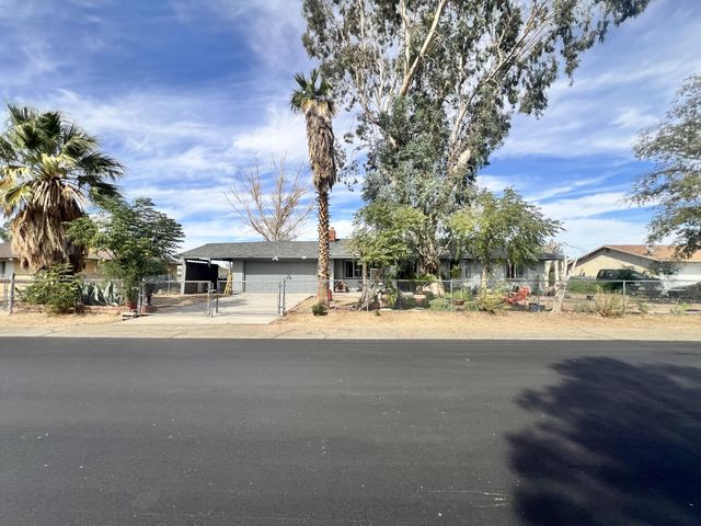 $399,000 | 16253 Newmont Avenue | Lake Los Angeles