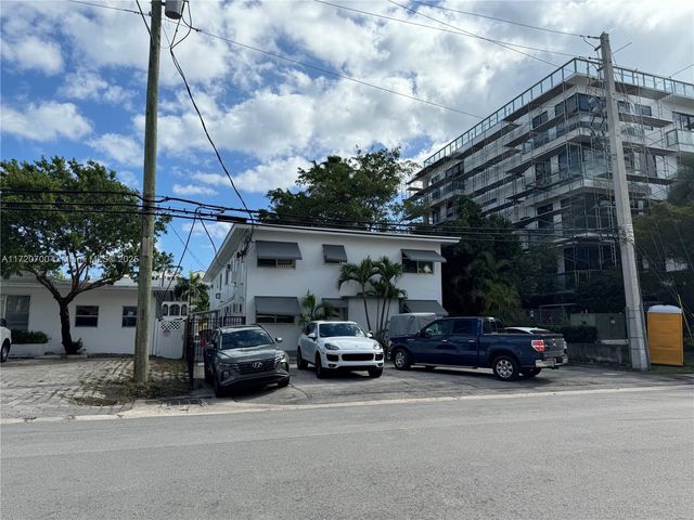 $1,300 | 92 Hendricks Isle, Unit 2 | Hendricks and Venice Isles