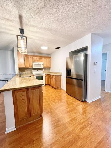 $3,100 | 612 Woodgate Lane, Unit B | New River Estates