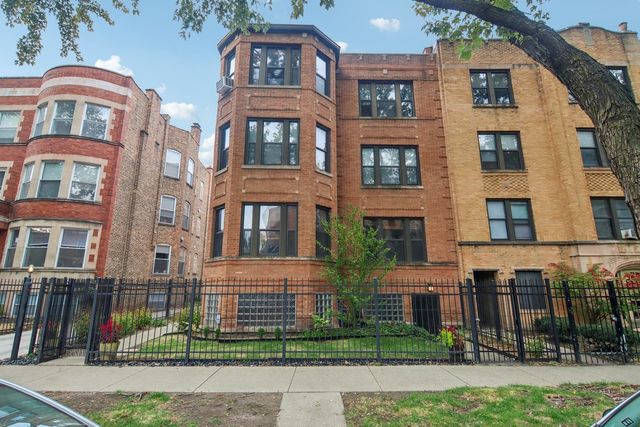 $139,000 | 1238 West Carmen Avenue, Unit 2N | Uptown Chicago