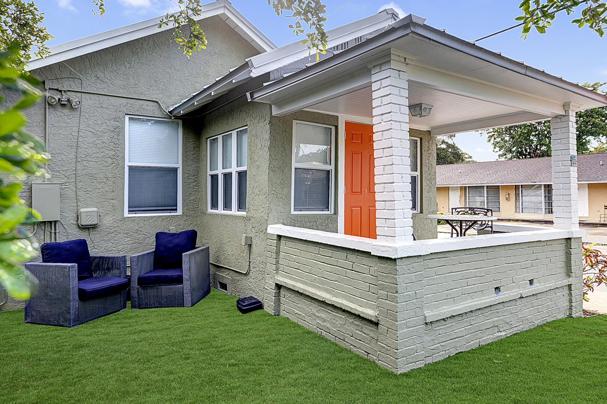 a front view of house with yard