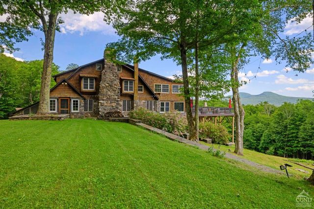 $3,450,000 | 863 Highway 25 | Smithtown Hamlet