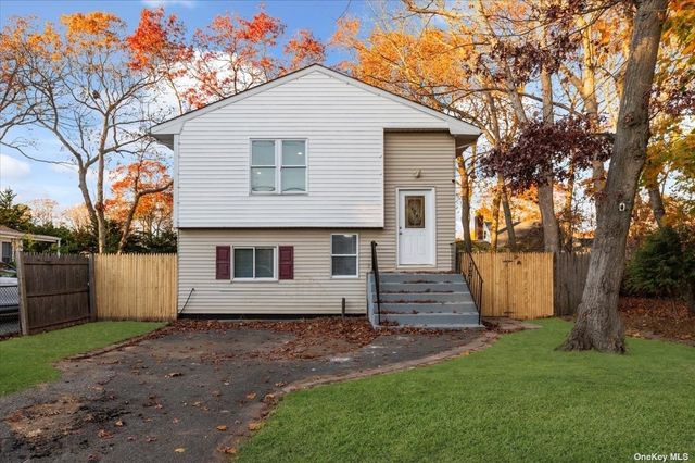 $615,000 | 57 2nd Street | Lake Ronkonkoma