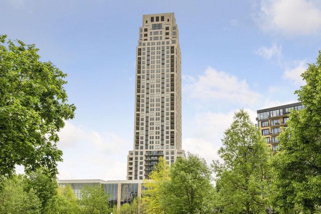 $2,795,000 | 1111 West River Parkway, Unit 26B | Downtown East