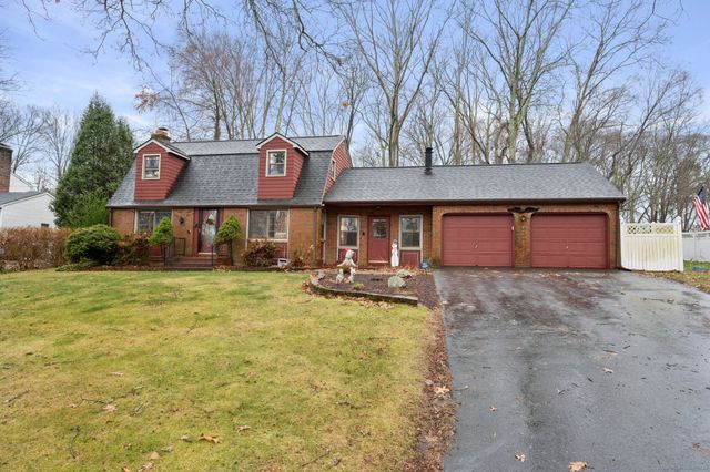 $419,900 | 19 Inchcliffe Drive | Gales Ferry